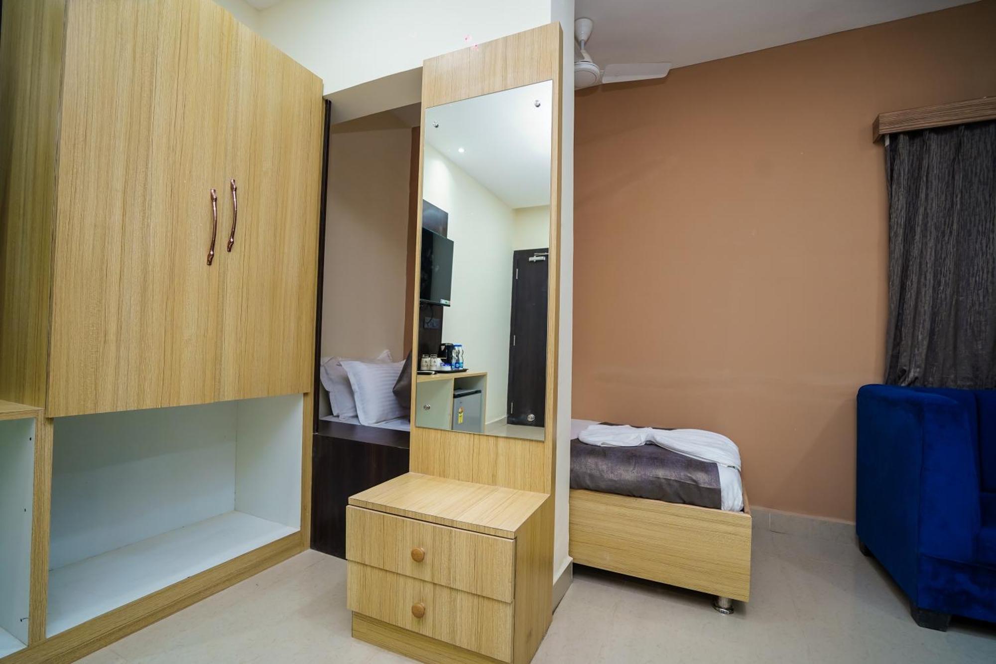 Hotel Middleton Nxt 布巴内什瓦尔 外观 照片