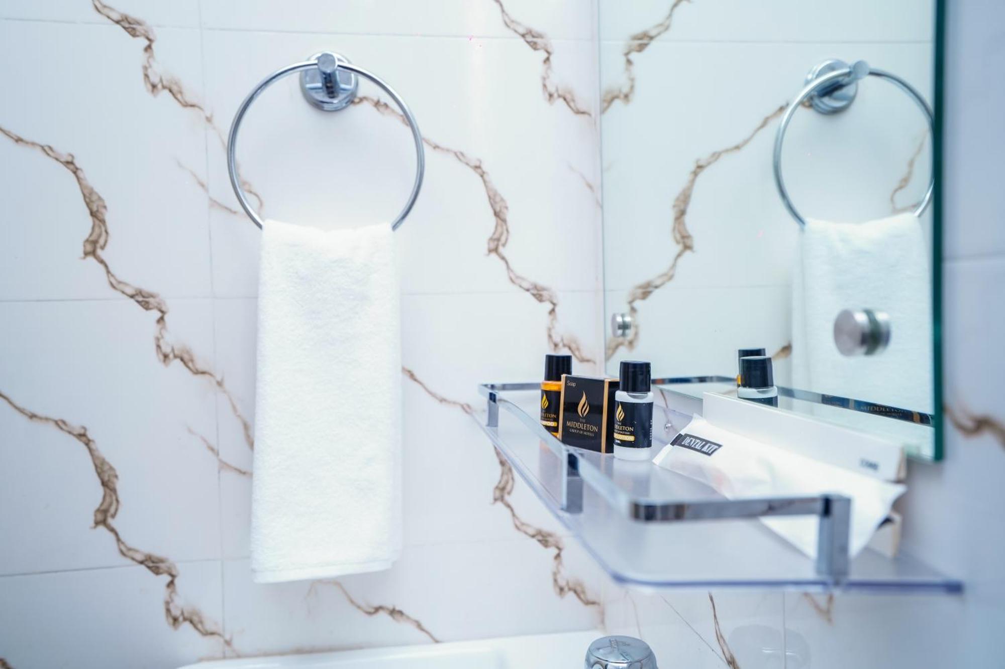 Hotel Middleton Nxt 布巴内什瓦尔 外观 照片