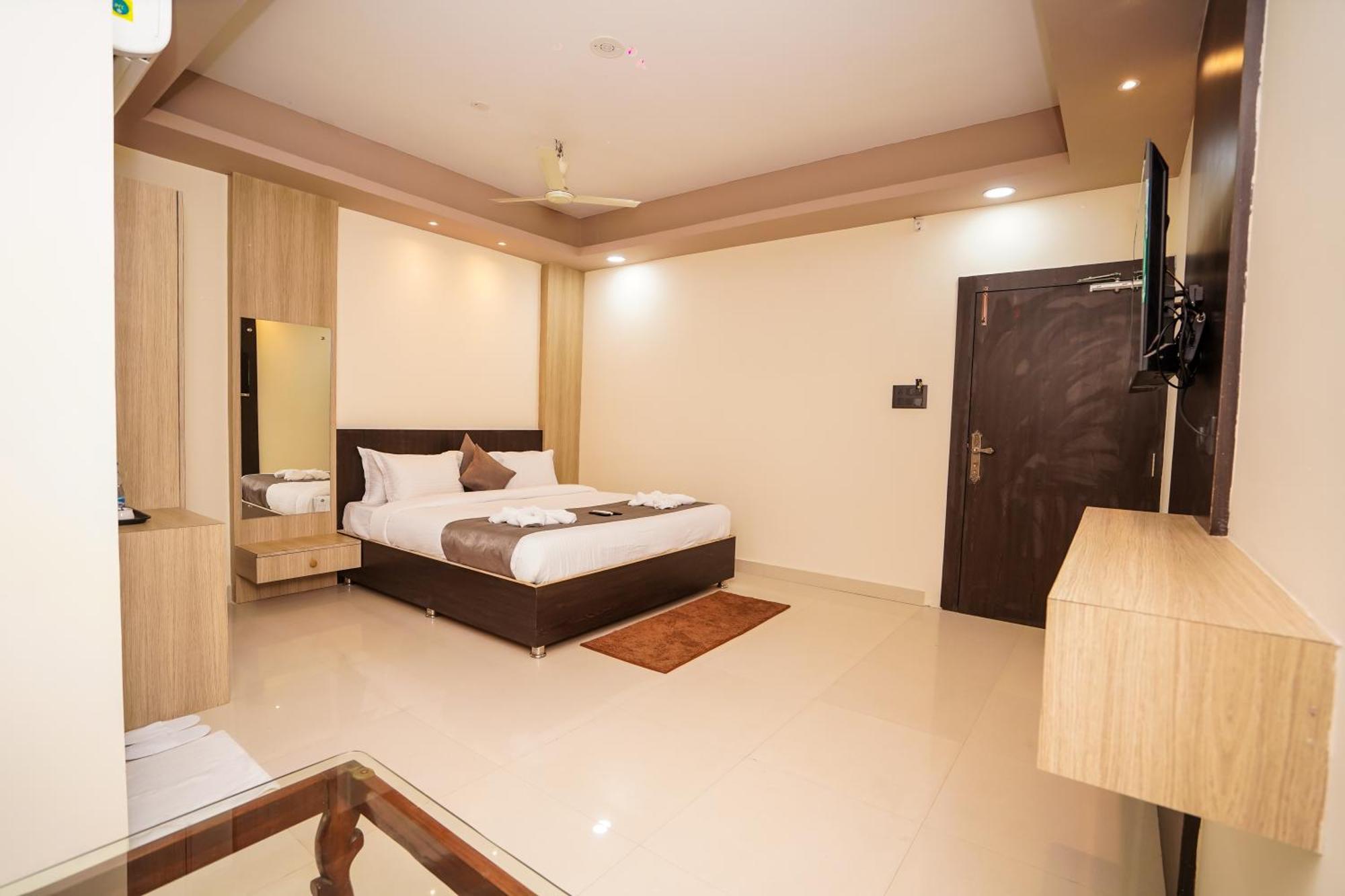Hotel Middleton Nxt 布巴内什瓦尔 外观 照片